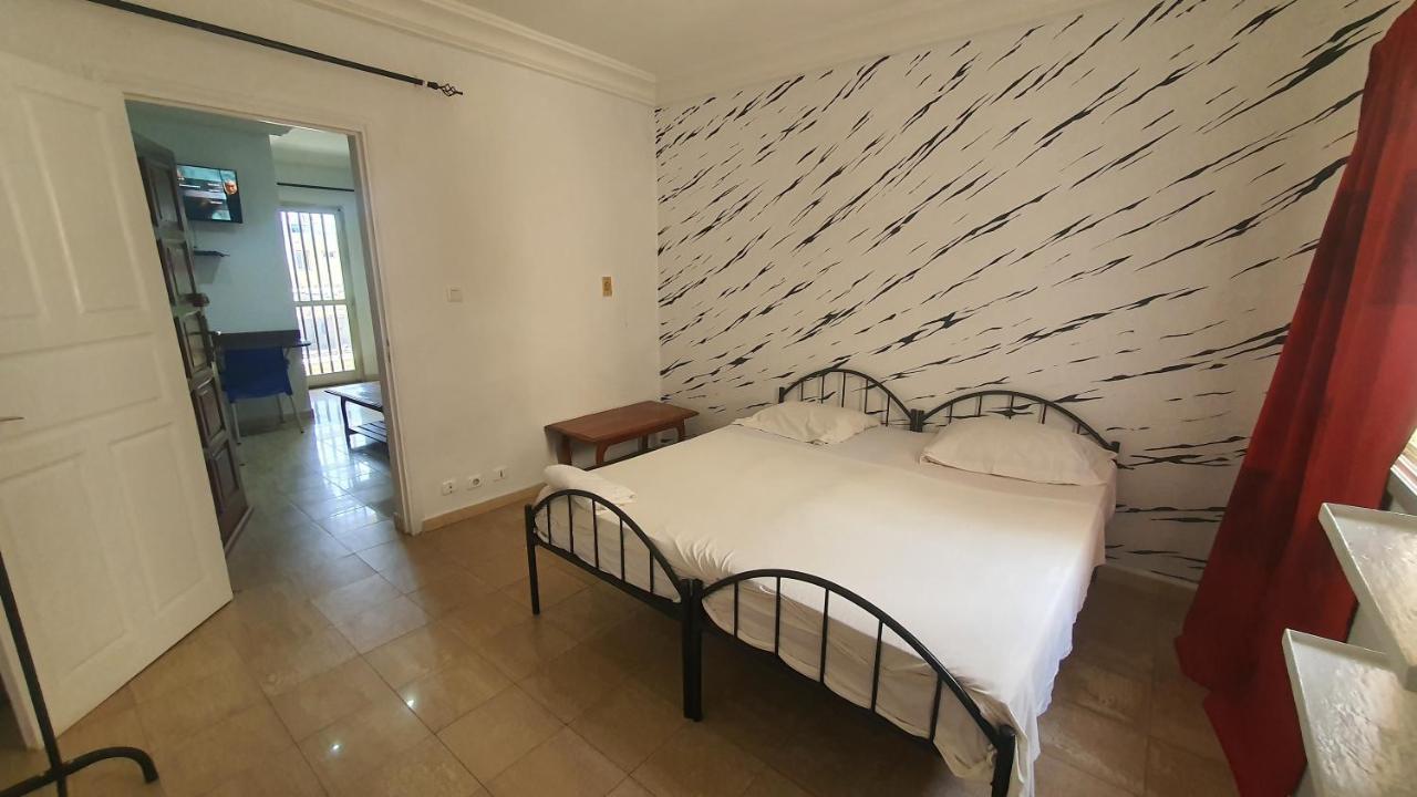 Bricos Appartement Sud Foire 达喀尔 外观 照片